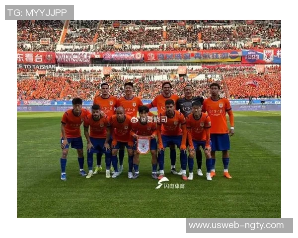 济南足球比赛今日精彩上演球迷热情高涨期待球队佳绩